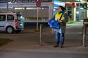 Zeitungszustellung Kleidung und Schuhwerk