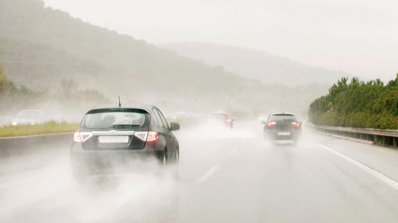 Aquaplaning bei Starkregen
