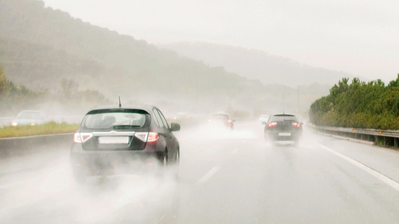 Aquaplaning bei Starkregen