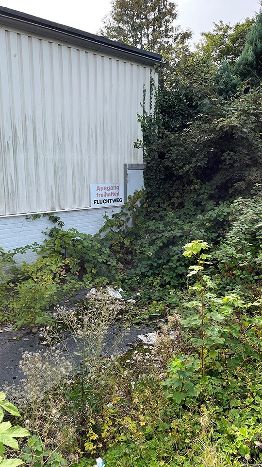 Leser schlagen Alarm Fluchtweg